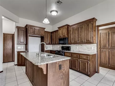 625 Allison Ln, Moore, OK 73160 photo 16