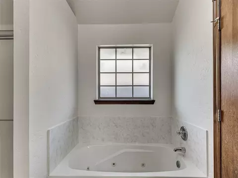 625 Allison Ln, Moore, OK 73160 photo 29