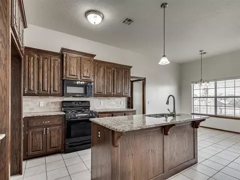625 Allison Ln, Moore, OK 73160 photo 13