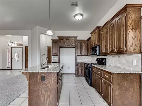 625 Allison Ln, Moore, OK 73160 photo 17