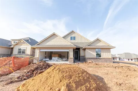 2233 NW 170th St, Edmond, OK 73012