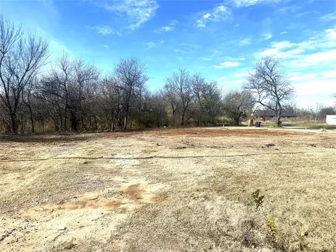 9929 N Shartel Ave, Oklahoma City, OK 73114