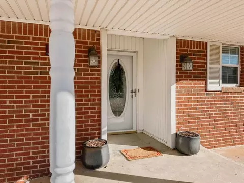 619 N Marion Ave, Hinton, OK 73047 photo 33