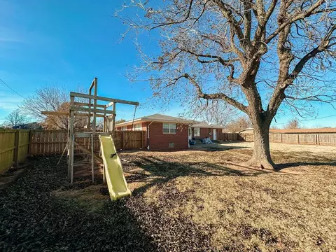 619 N Marion Ave, Hinton, OK 73047 photo 32