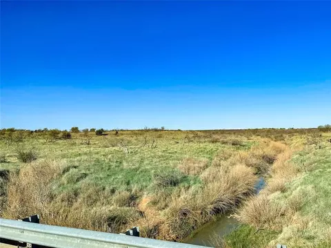 16041 34 State Hwy, Duke, OK 73532