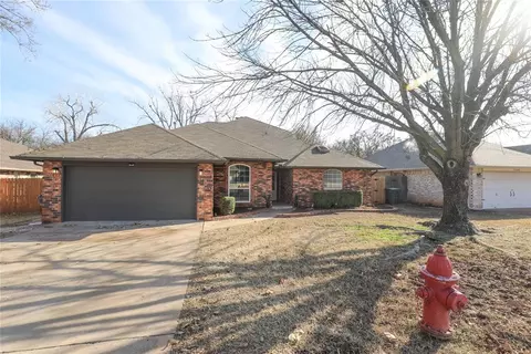 2004 N Timberview Dr, Edmond, OK 73013