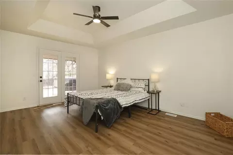 Bedroom - 2004 N Timberview Dr, Edmond, OK 73013 photo 7 of 9