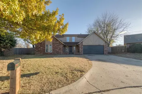 10100 Thompkins Cir, Oklahoma City, OK 73162