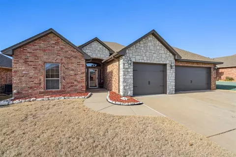 3916 Presidio Dr, Norman, OK 73072