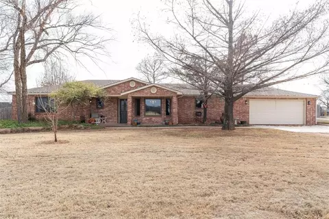 5232 E Tyler Dr, Tuttle, OK 73089
