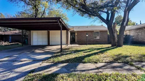 4704 Cherry Hill Ln, Oklahoma City, OK 73135