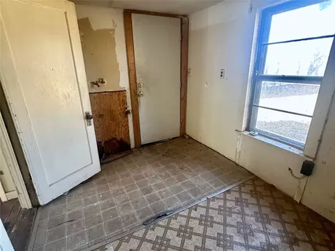 Other - 417 W Liveoak St, Altus, OK 73521 photo 2 of 2