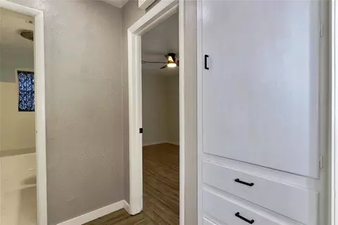 Entry Way - 513 N Bell Dr, Crescent, OK 73028 photo 1 of 1