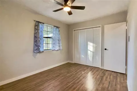 Bedroom - 513 N Bell Dr, Crescent, OK 73028 photo 4 of 4