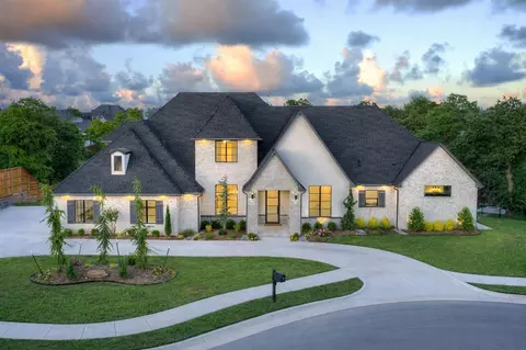 1117 Falls Bridge Ct, Edmond, OK 73034