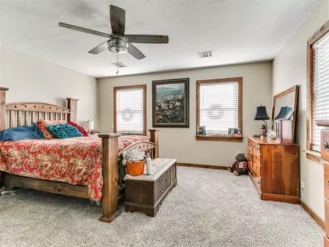 Bedroom - 45206 Fairview Rd, Tecumseh, OK 74873 photo 2 of 7