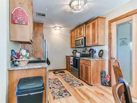 Kitchen - 45206 Fairview Rd, Tecumseh, OK 74873 photo 1 of 2