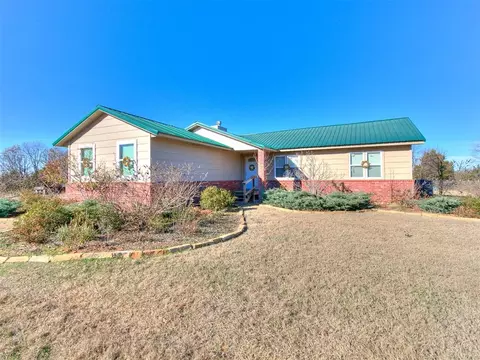 Exterior - 45206 Fairview Rd, Tecumseh, OK 74873 photo 2 of 8