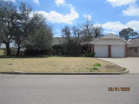 3000 Carlton Way, Oklahoma City, OK 73120