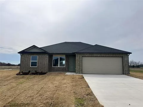 40965 Shawnee Meadows Dr, Shawnee, OK 74804