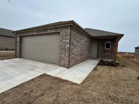 11837 NW 100th St, Yukon, OK 73099