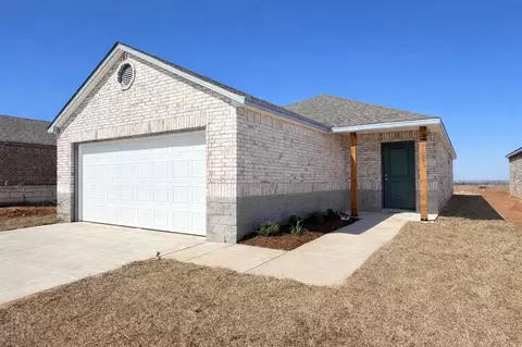 11905 NW 100th St, Yukon, OK 73099