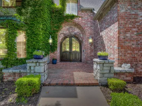 3125 Cumberland Dr, Edmond, OK 73034