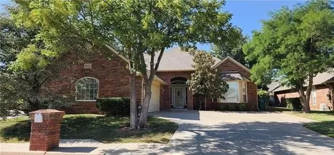 2721 NW 152nd Ter, Edmond, OK 73013
