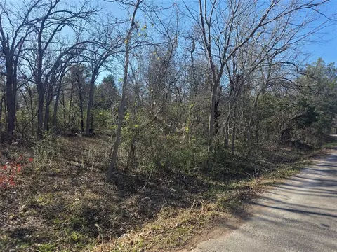 3924 S Lynn Dr, Choctaw, OK 73020