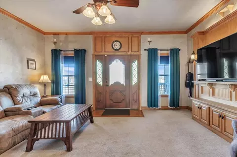 Entry Way - 402 E Main St, Stroud, OK 74079 photo 1 of 3