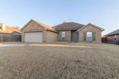11539 NW 5th St, Yukon, OK 73099