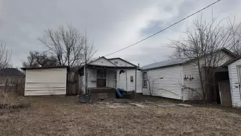 118 S M Ave, El Reno, OK 73036