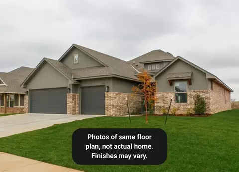 4901 Vine Cliff Rd, Mustang, OK 73064