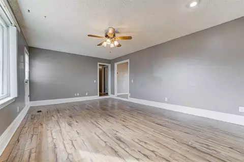 410 Sky Ln, Tuttle, OK 73089 photo 6