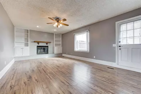 410 Sky Ln, Tuttle, OK 73089 photo 4