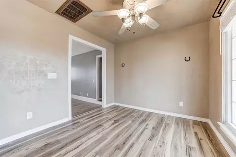 410 Sky Ln, Tuttle, OK 73089 photo 11