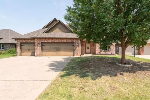 1411 Coneflower Rd, Edmond, OK 73013