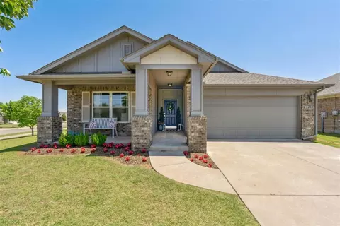 3432 Piney River Dr, Yukon, OK 73099