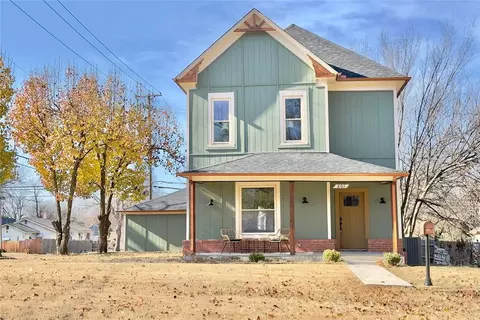 801 N Ash St, Guthrie, OK 73044