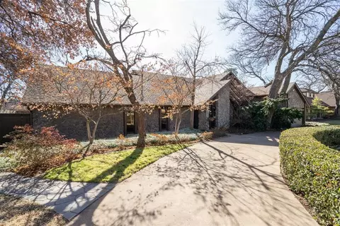 1902 Joe Taylor Cir, Norman, OK 73072
