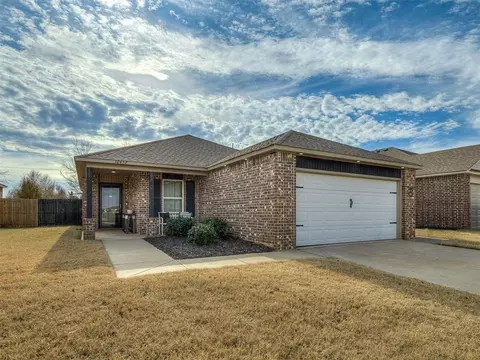 10452 NW 17th St, Oklahoma City, OK 73127