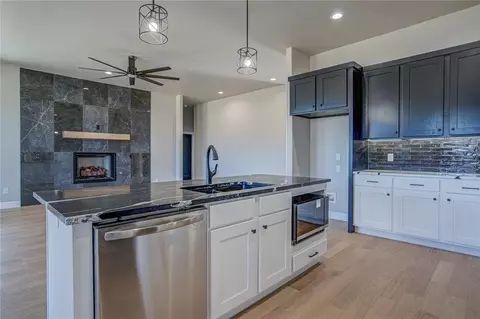 Kitchen - 1050 Colonial Ave, Tuttle, OK 73089 photo 1 of 2