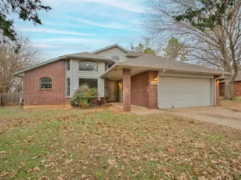 3908 Goshawk Cir, Norman, OK 73072