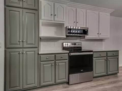 Kitchen - 1925 Kyle Dr, Guthrie, OK 73044 photo 2 of 2