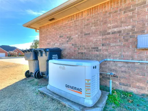 Other - 1925 Kyle Dr, Guthrie, OK 73044 photo 1 of 7