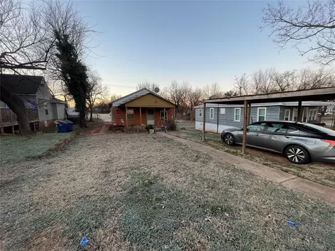 Exterior - 917 E Vilas Ave, Guthrie, OK 73044 photo 2 of 4