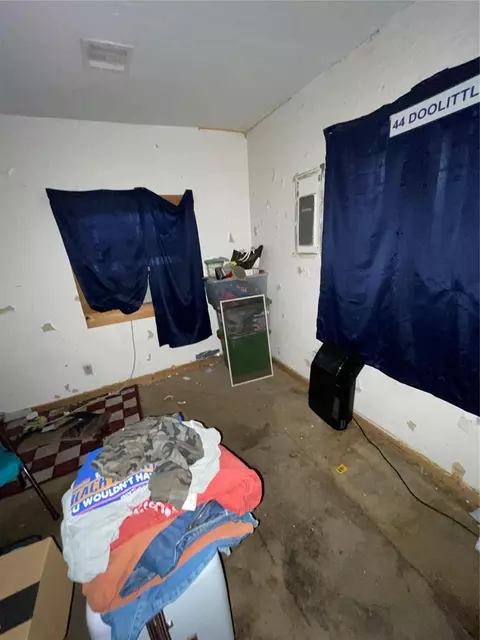 Bedroom - 917 E Vilas Ave, Guthrie, OK 73044 photo 3 of 3