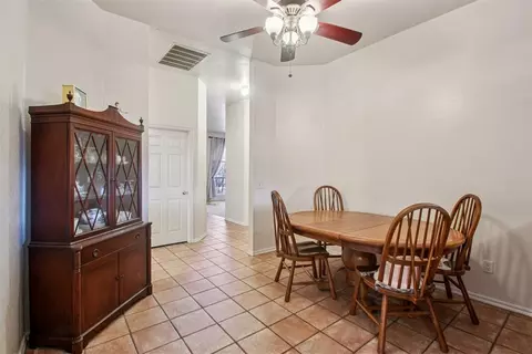 Dining - 4020 Bald Eagle Dr, Norman, OK 73072 photo 3 of 3