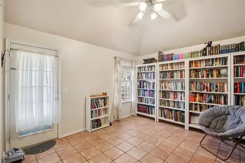 Entry Way - 4020 Bald Eagle Dr, Norman, OK 73072 photo 2 of 3