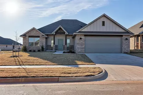 11908 NW 120th St, Yukon, OK 73099